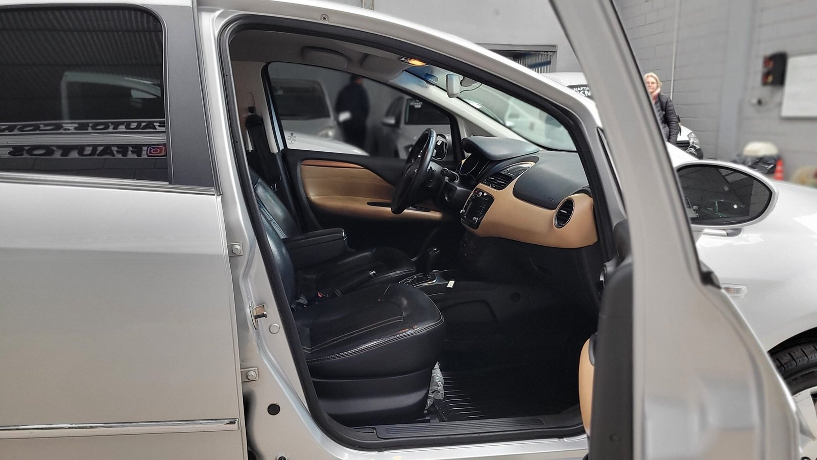 Fiat Linea Linea Absolute Uconnect Dualo L16 - Image 4