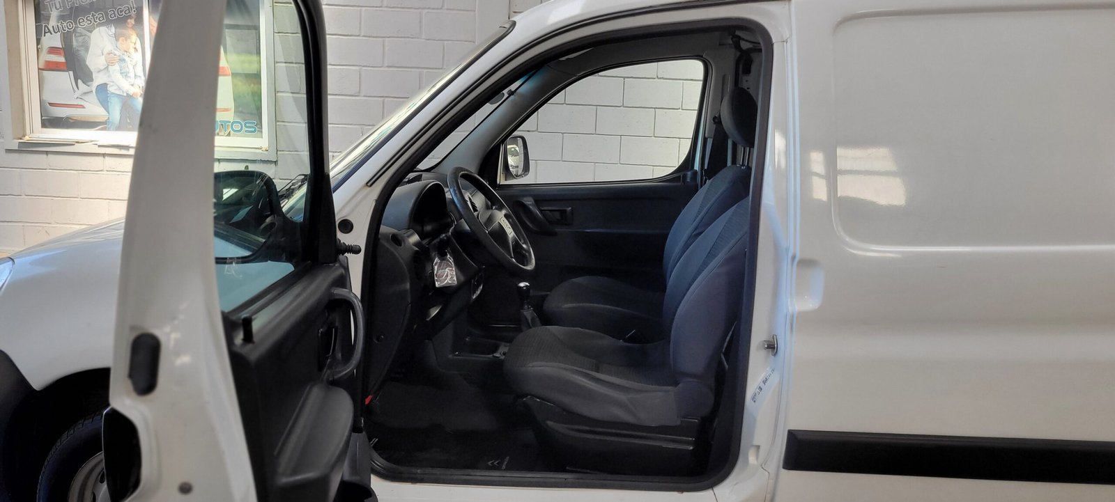 Citroen Berlingo Furgon Berlingo Furgon 1.4I Business - Image 4