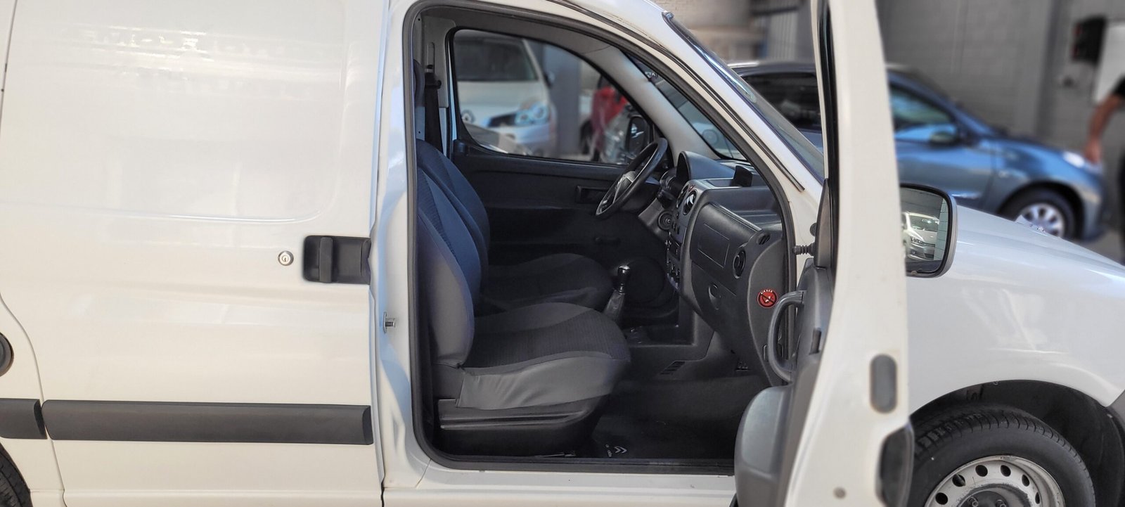 Citroen Berlingo Furgon Berlingo Furgon 1.4I Business - Image 5