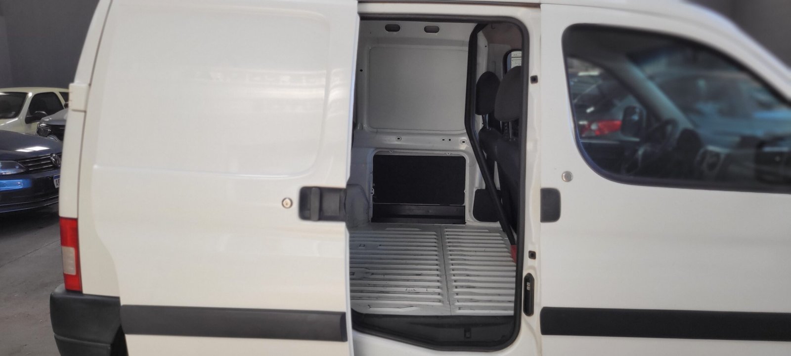 Citroen Berlingo Furgon Berlingo Furgon 1.4I Business - Image 6