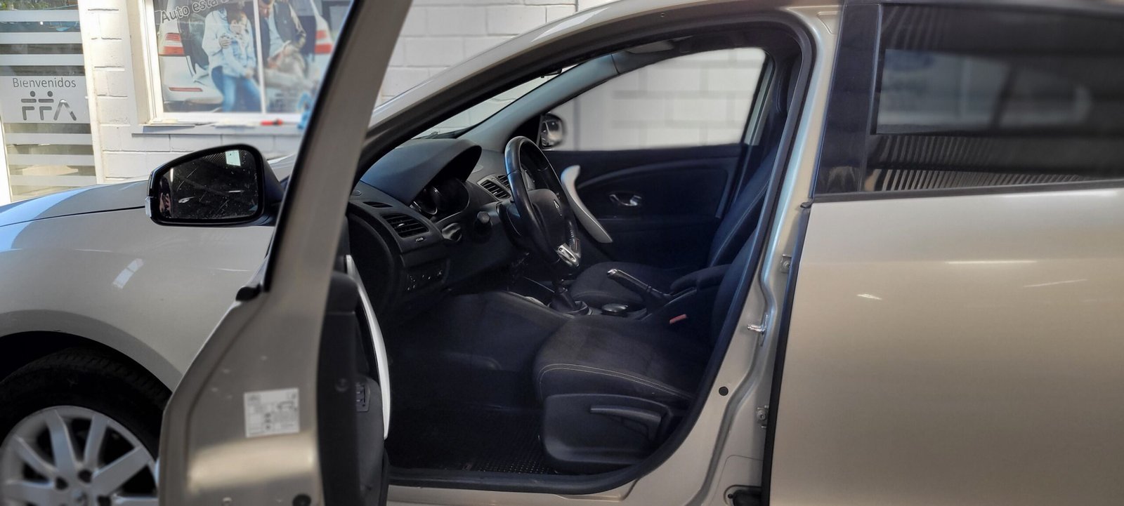 Renault Fluence 2.0 Dynamique - Image 4