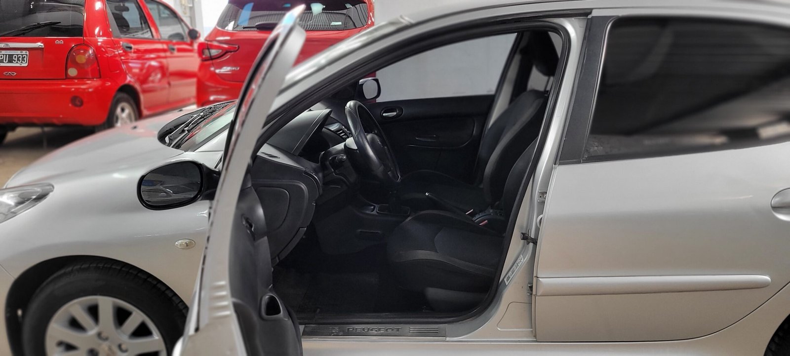 Peugeot 207 207 Compact 2.0 4p Xt Hdi - Image 8