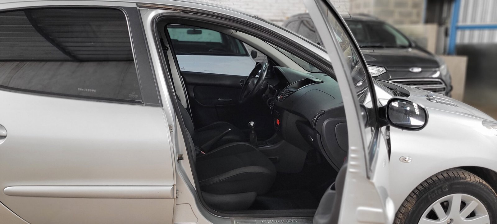 Peugeot 207 207 Compact 2.0 4p Xt Hdi - Image 7