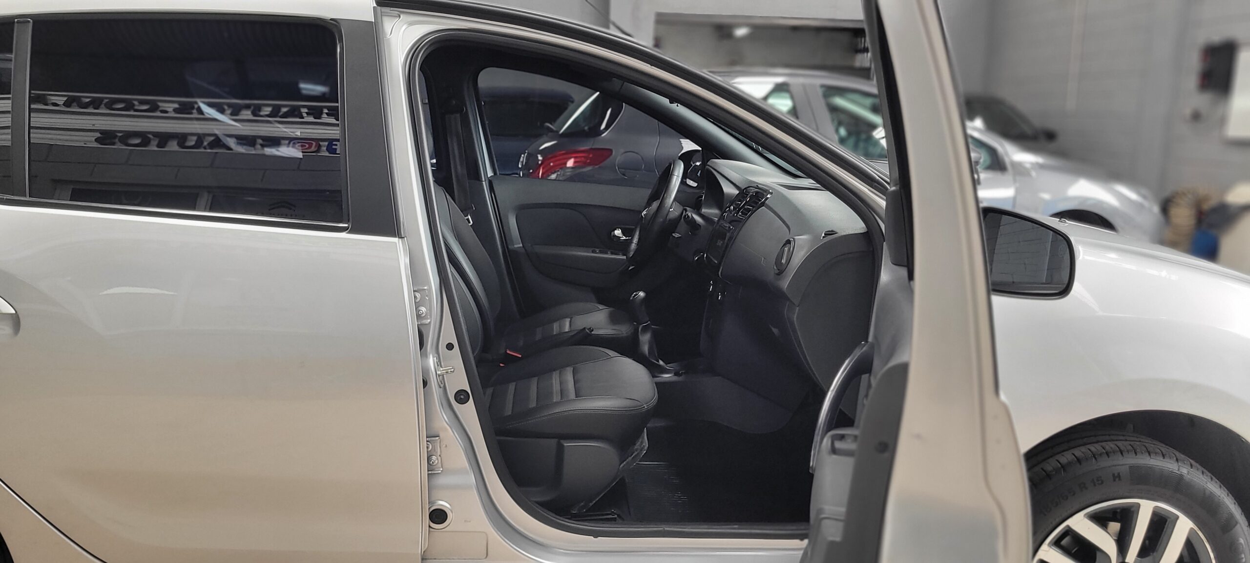 Renault Sandero Sandero Ii 1.6 16V Intens Cvt L19 - Image 8