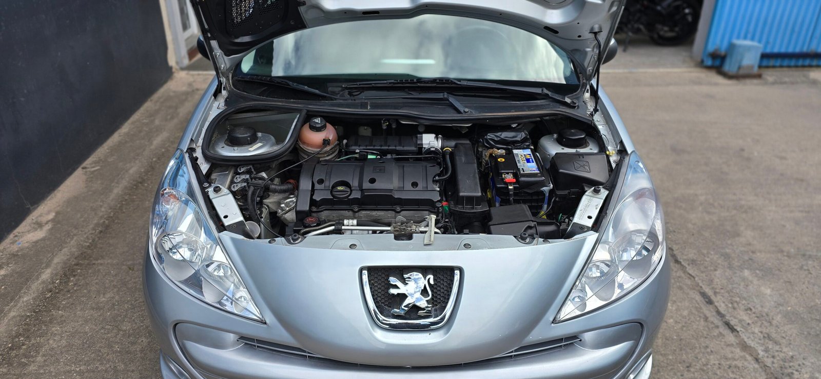 Peugeot 207 207 Compact 1.6 5p Xt Feline Tip - Image 9