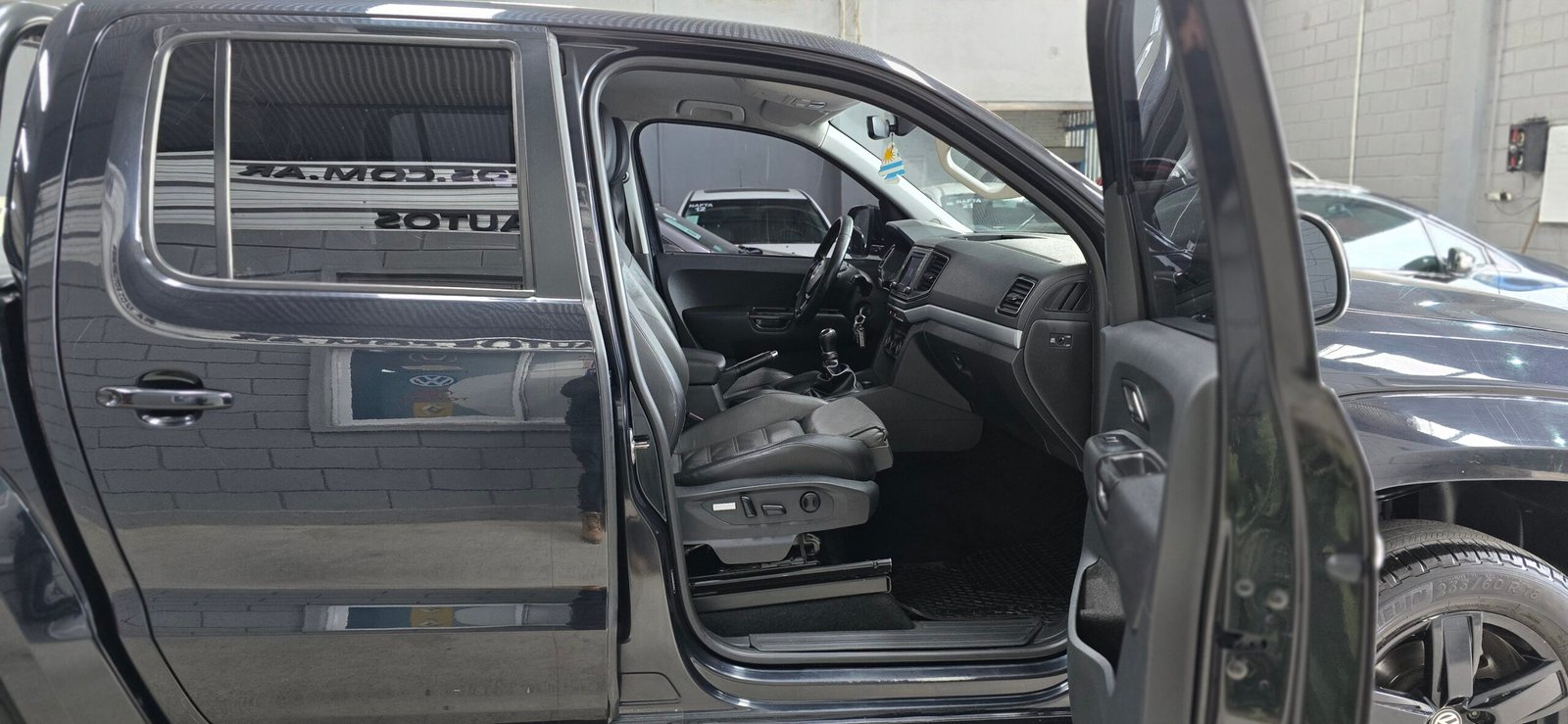 Volkswagen Amarok 2.0Tdi 4X2 Dc Highline 180cv Pack - Image 5