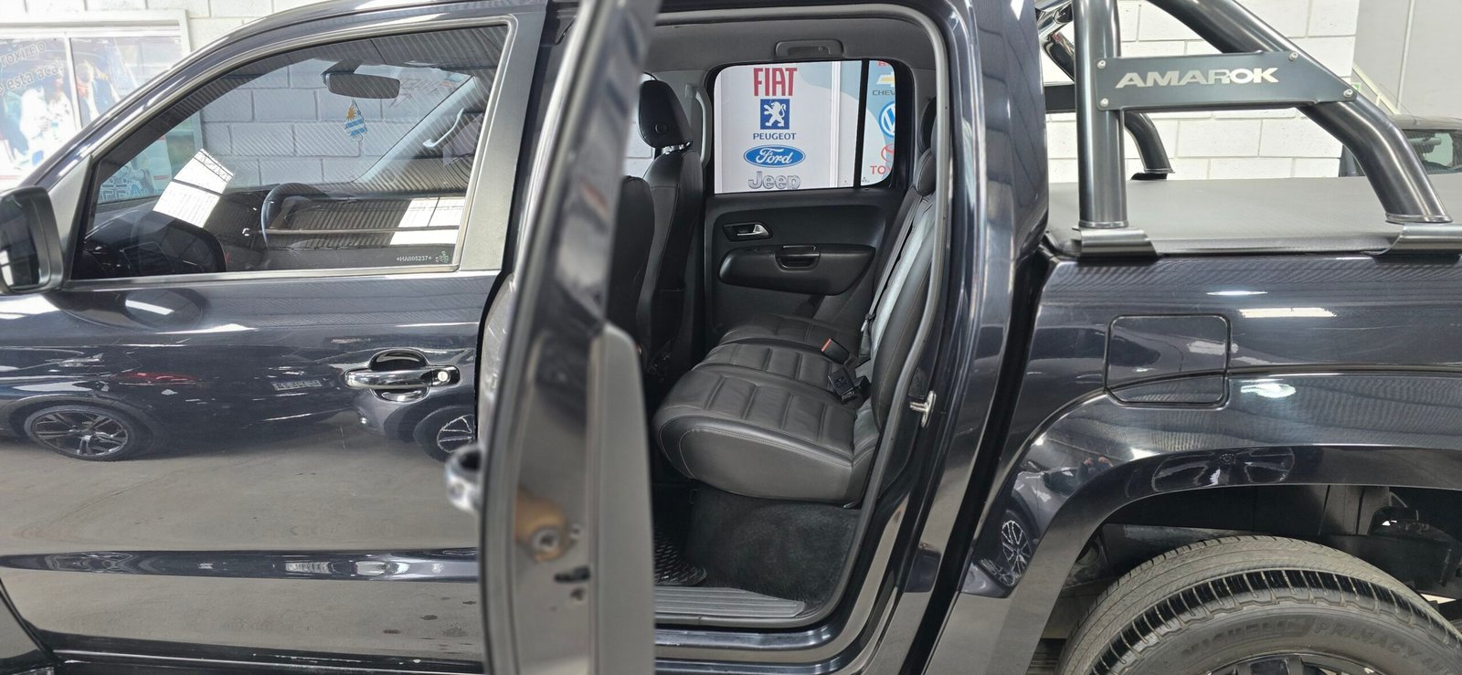 Volkswagen Amarok 2.0Tdi 4X2 Dc Highline 180cv Pack - Image 6