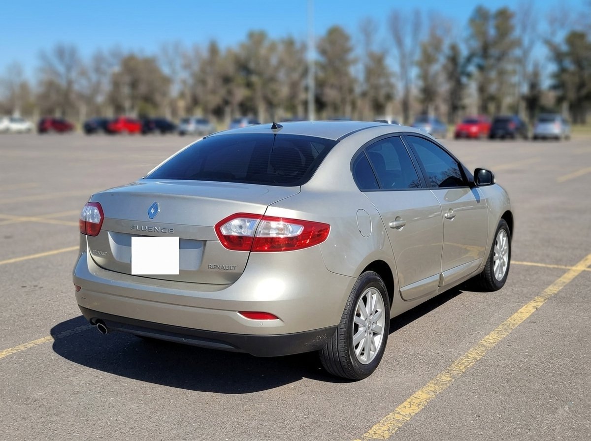 Renault Fluence 2.0 Dynamique - Image 2