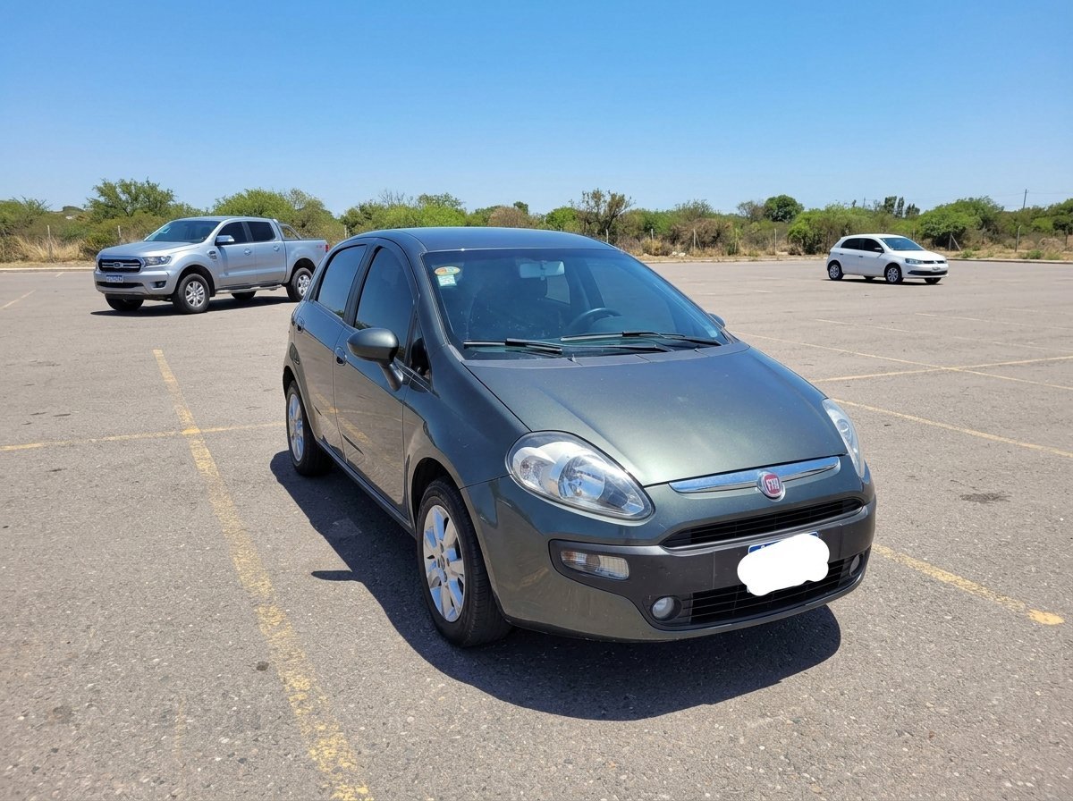 Fiat Punto 1.4 Attractive L13 - Image 2