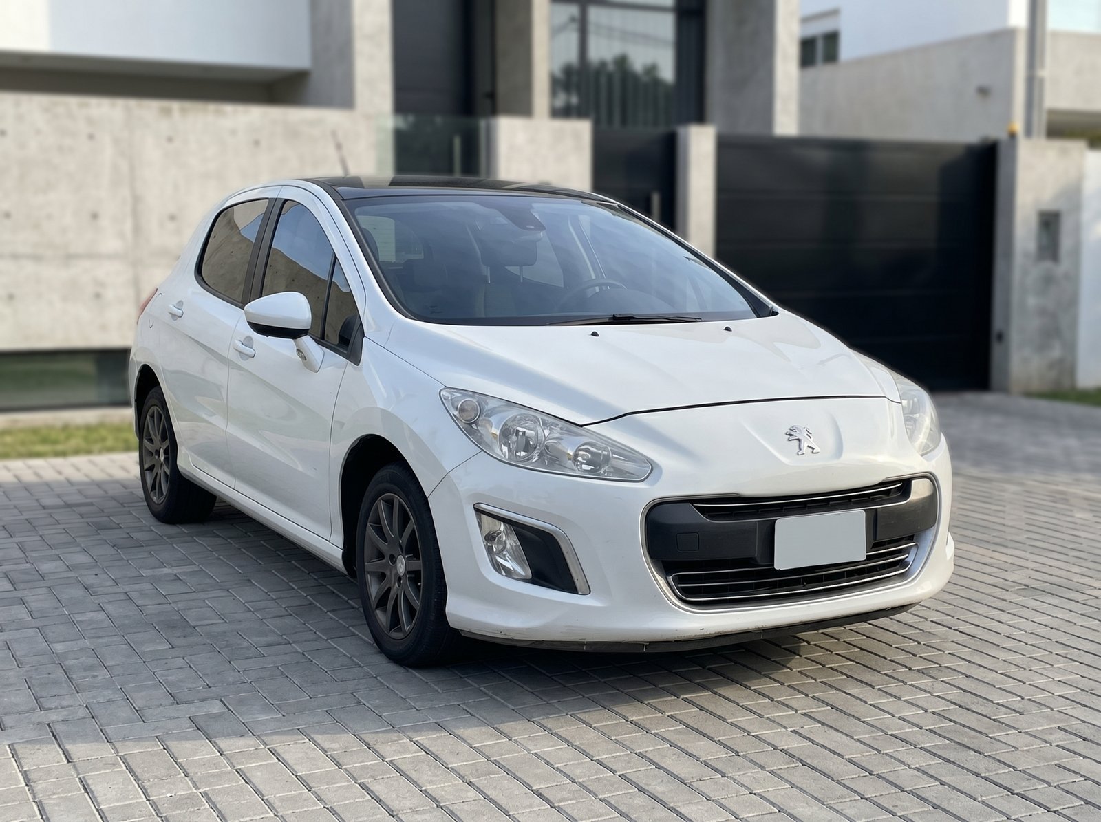Peugeot 308 1.6 Hdi Allure Nav - Image 2