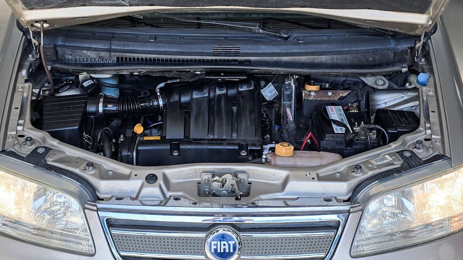 Fiat Idea 1.4 Elx - Image 10