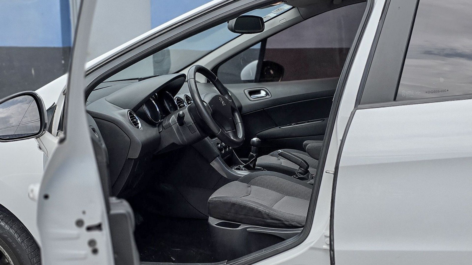 Peugeot 308 1.6 Hdi Allure Nav - Image 8