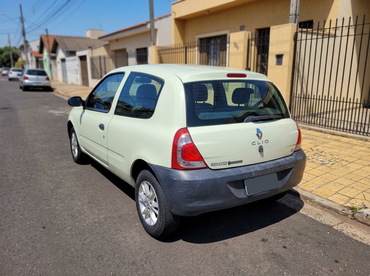 Renault Clio Clio Mio 1.2 3p Authen Pack - Image 3