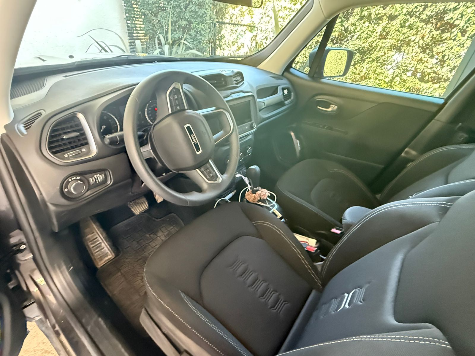 Jeep Renegade Sport T270 1.3T AT6 FWD - Image 10