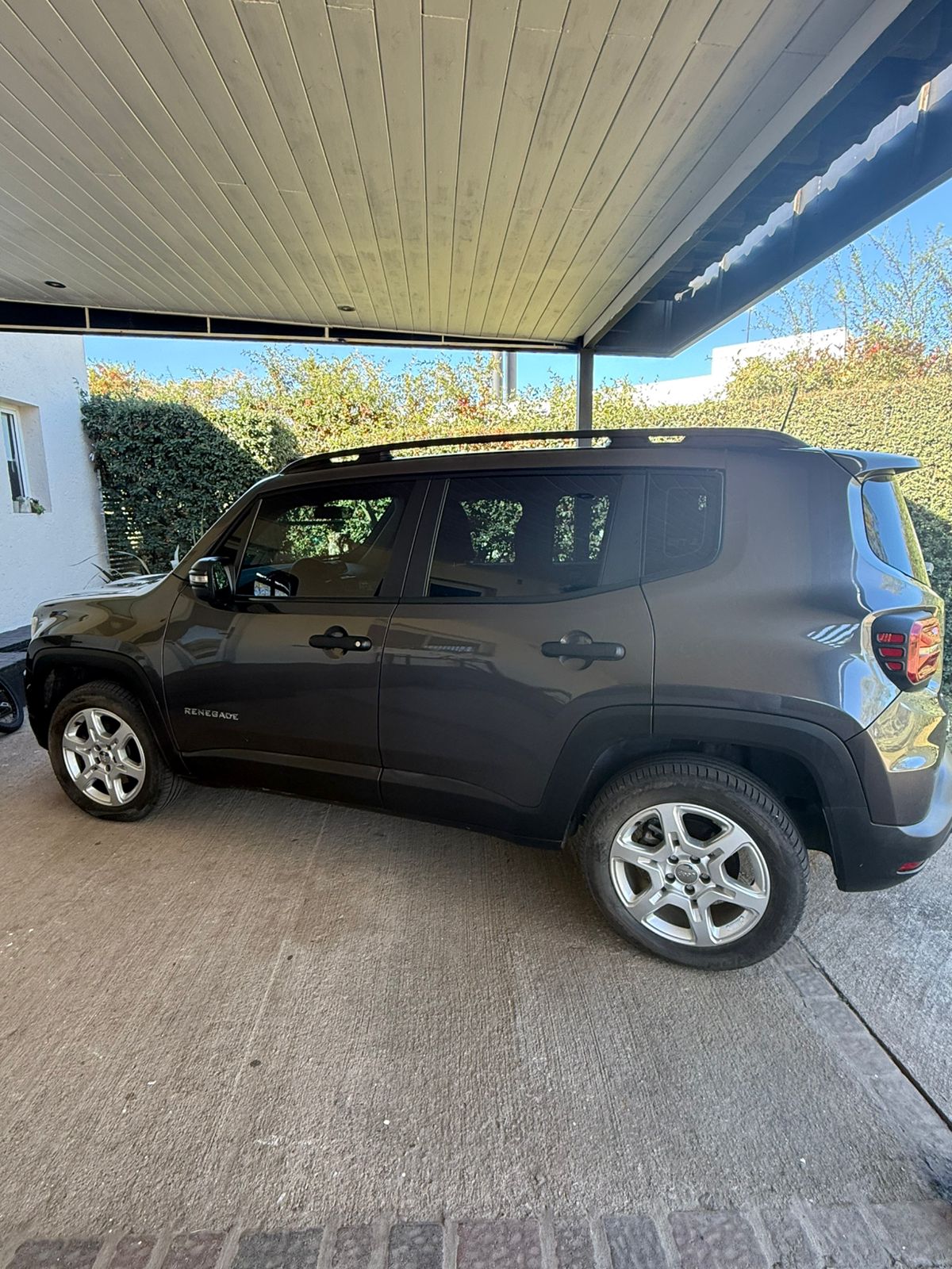 Jeep Renegade Sport T270 1.3T AT6 FWD - Image 9
