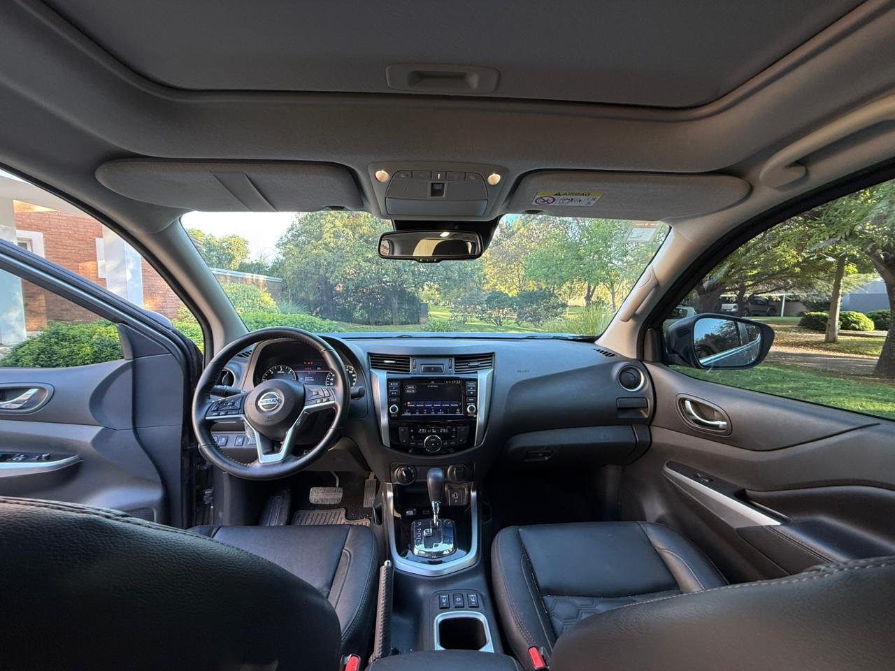Nissan Pick-Up Frontier Platinum 2.3 Dc 4X4 At - Image 11