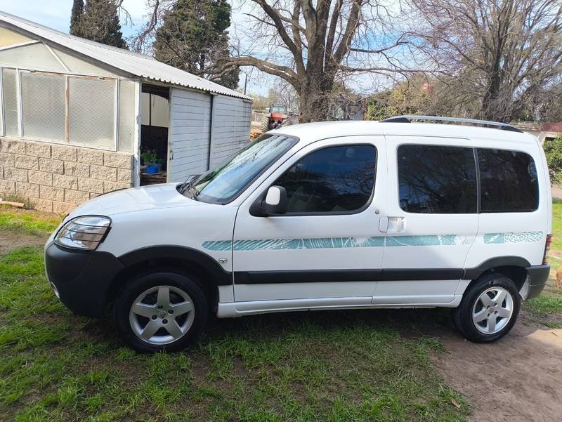Peugeot Partner Partner Patagonica 1.6Hdi Vtc Pl L10/17